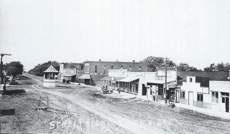 Main St